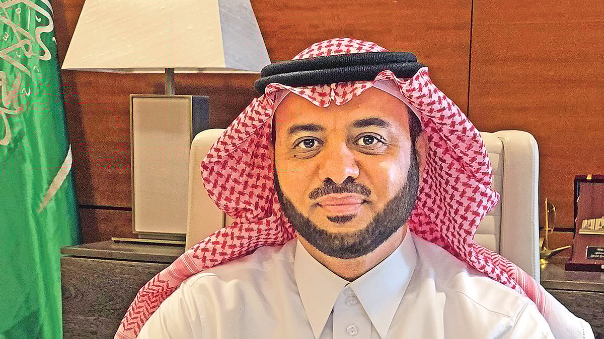  প্রথম আলো 