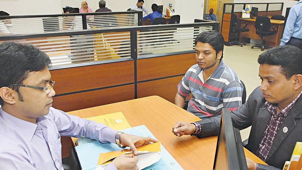 প্রতীকী ছবি: প্রথম আলো