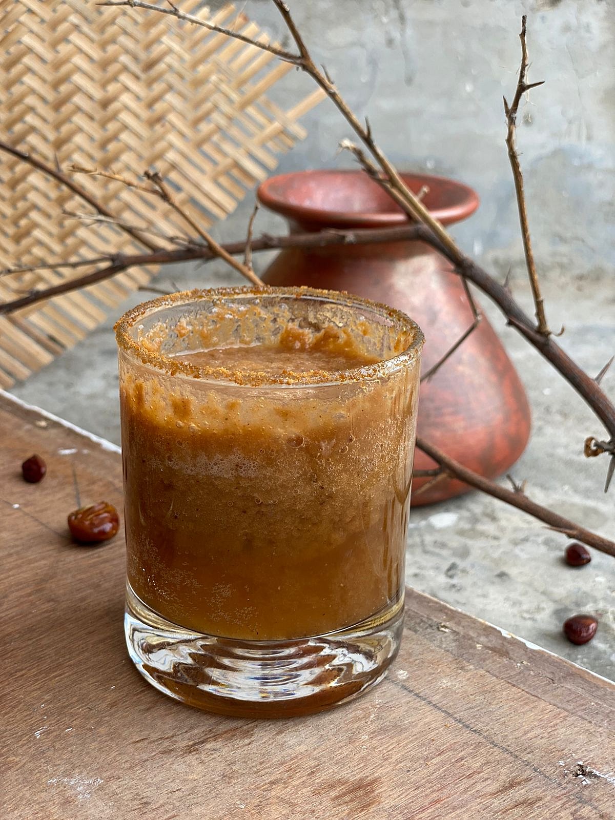 গুড়-তেঁতুলের মকটেল