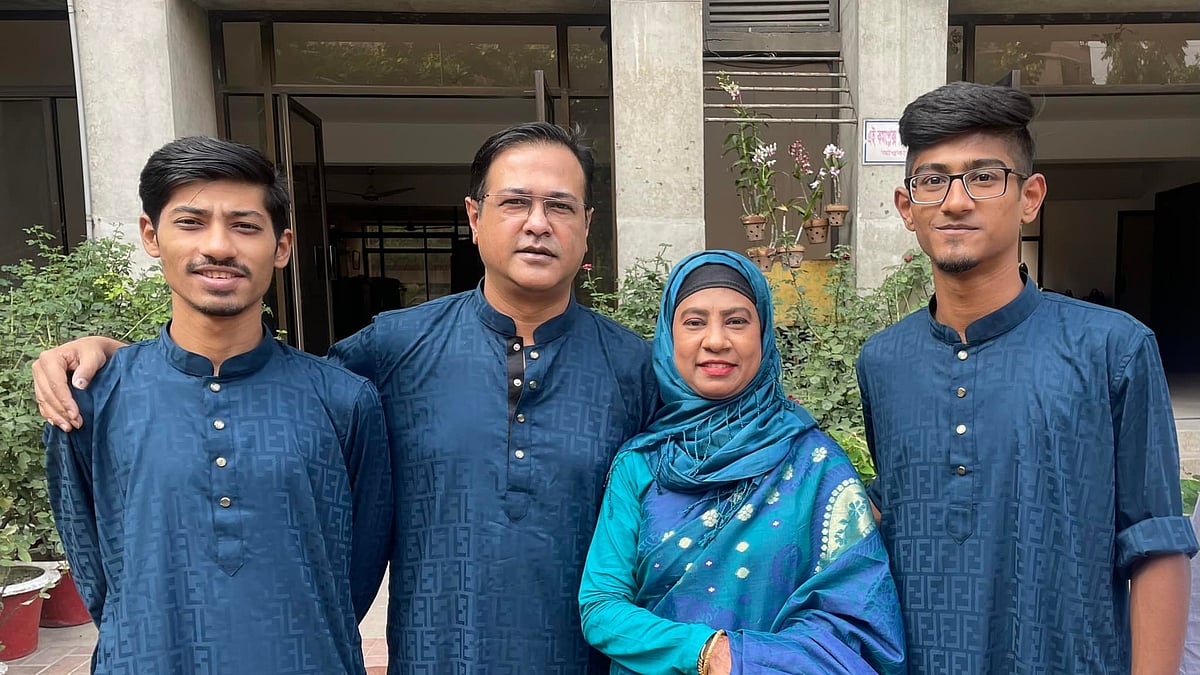 ছবি : ফেসবুক