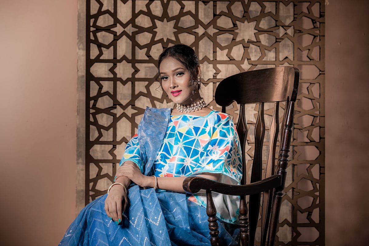 ব্লাউজ বৈচিত্র্য