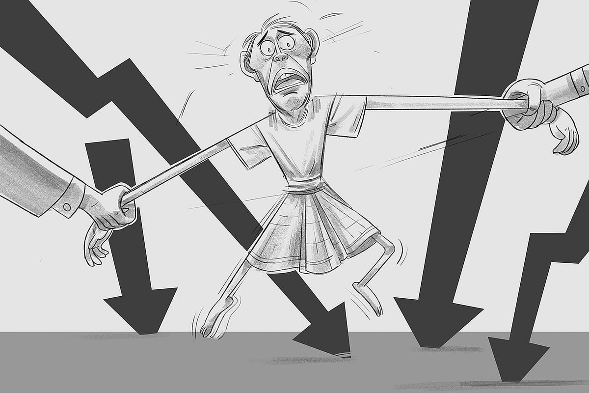 বৈশ্বিক অর্থনৈতিক মন্দার মুখে দাঁড়িয়ে বাংলাদেশ এসব চাপ কতটা ও কীভাবে মোকাবিলা করবে, সেটা সত্যই একটি বড় প্রশ্ন।