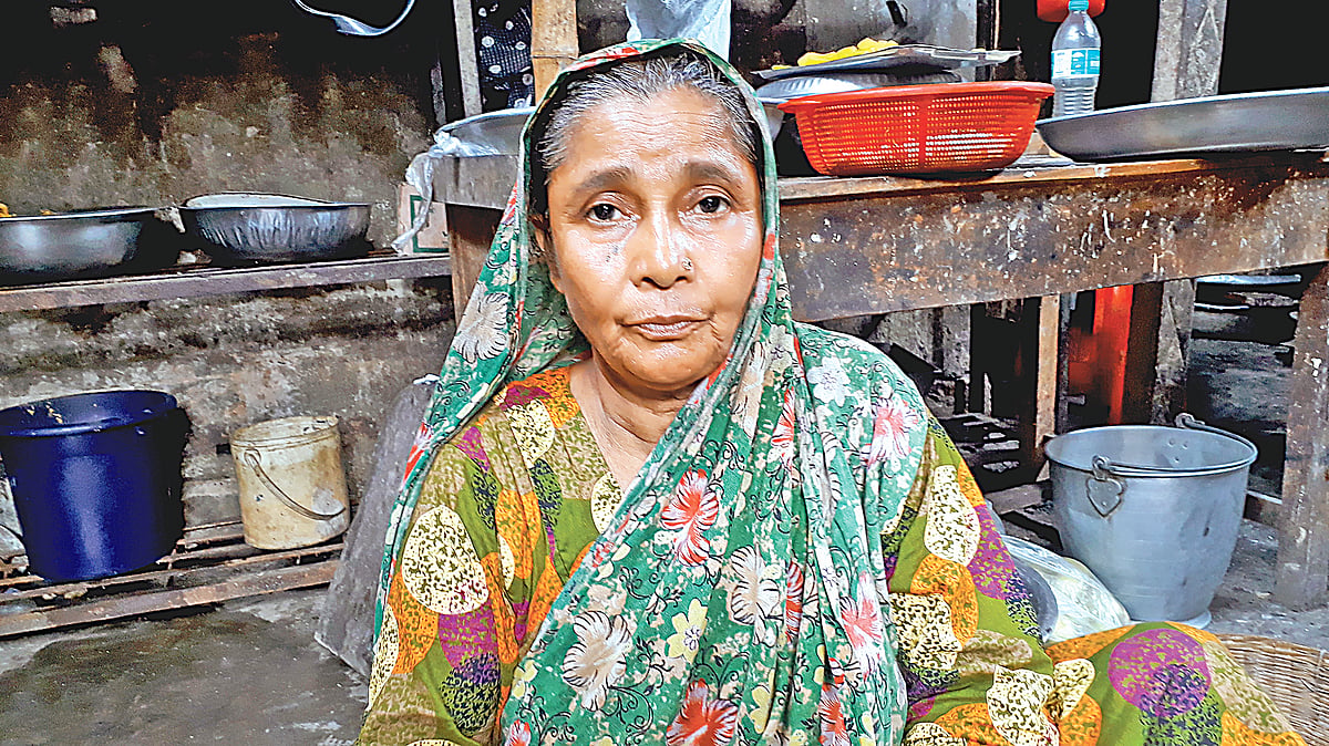 ইউপি সদস্য খোদেজা খাতুন