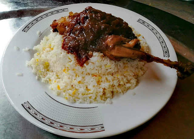 বিখ্যাত মোরগ-পোলও