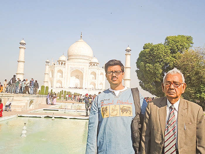 বাবার সঙ্গে লেখক