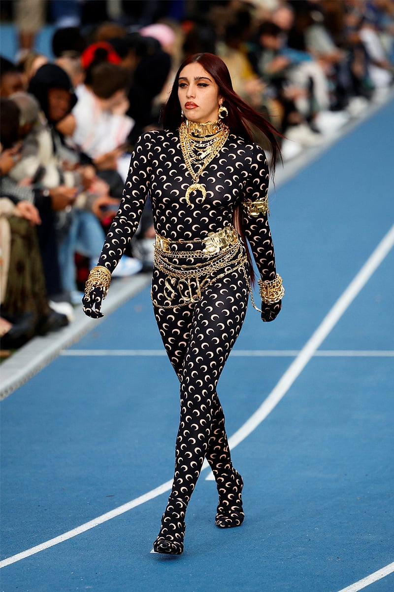 ম্যাডোনা–কন্যার শুভ সূচনা