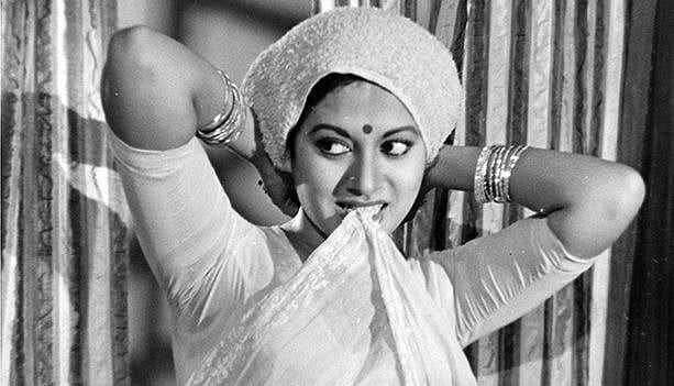১২ ছবিতে জানা–অজানা ববিতা