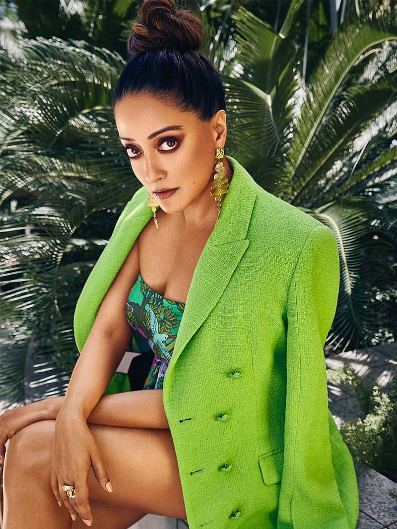 মনোকিনিতে আবেদনময় রাইমা