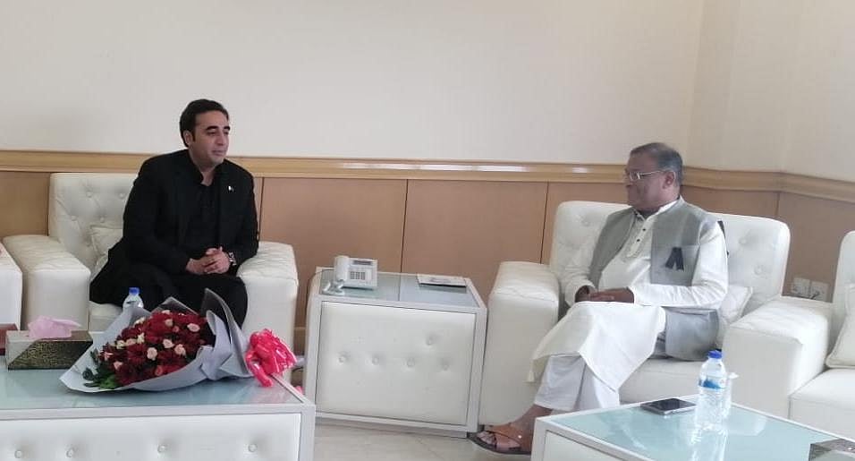 ছবি: ঢাকায় পাকিস্তান হাইকমিশনের টুইটার থেকে নেওয়া