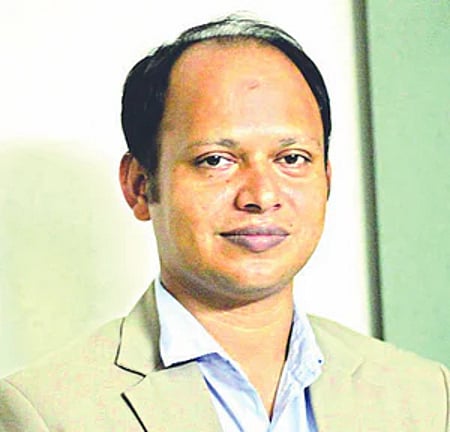 আদিল মুহাম্মদ খান