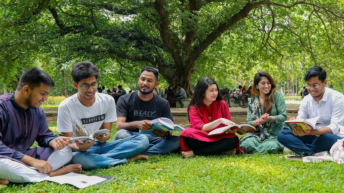 প্রতীকী ছবি: সাবিনা ইয়াসমিন