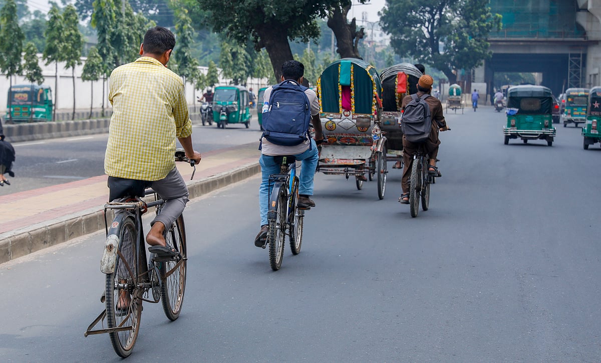 কম সময়ে কর্মস্থলে যেতে সাশ্রয়ী যান সাইকেল।