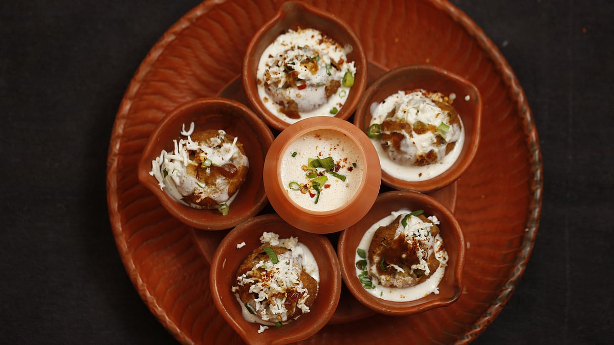 ছবি : নকশা