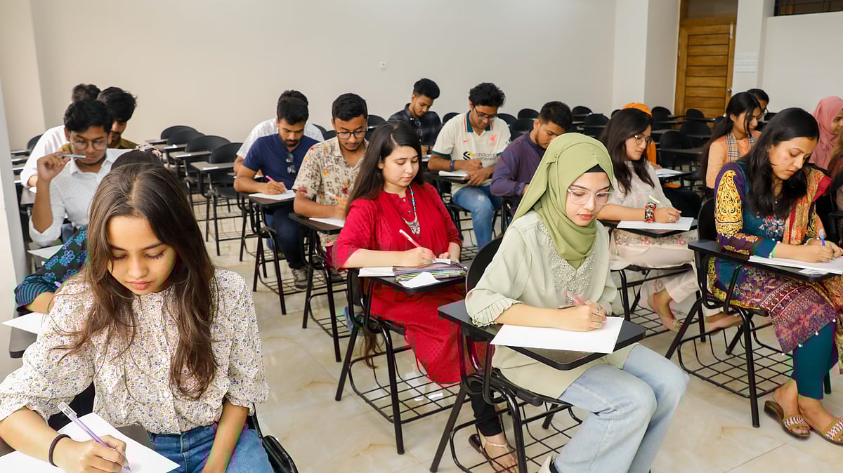 প্রতীকী ছবি: প্রথম আলো