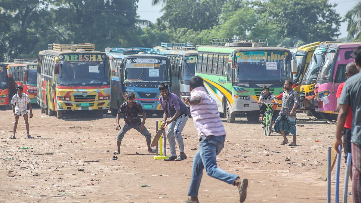 ছবি: সাদ্দাম হোসেন