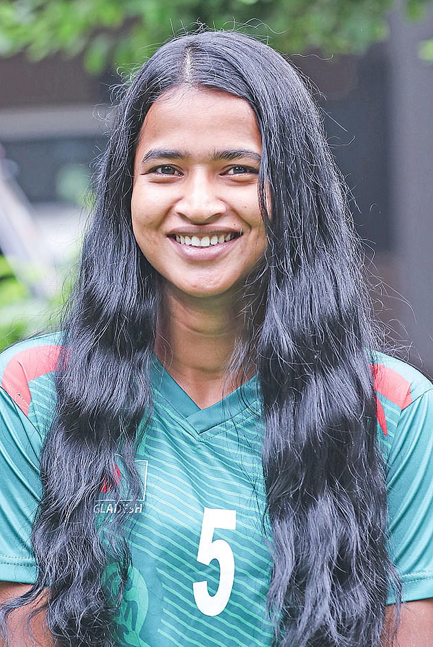 মাসুরা পারভীন, ডিফেন্ডার