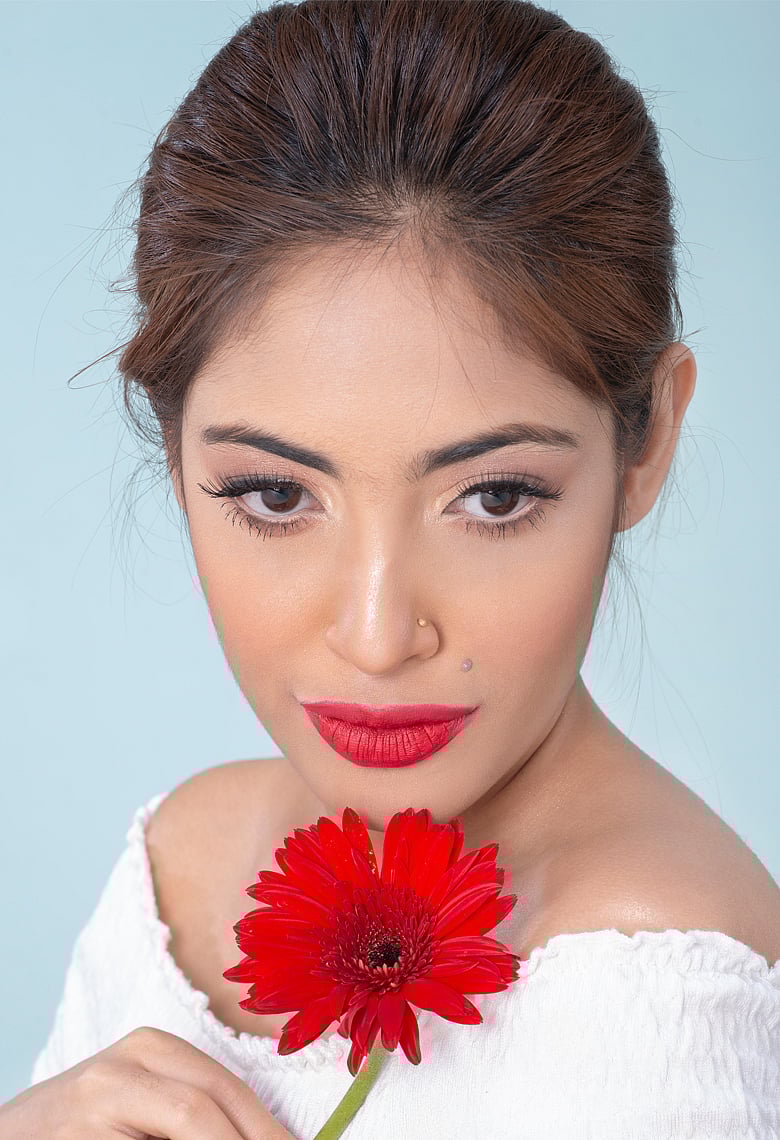 শীতে ঠোঁটের দাওয়াই