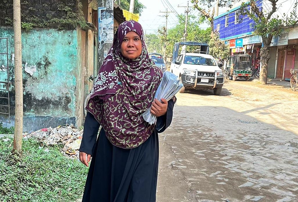  রুনা আক্তার 