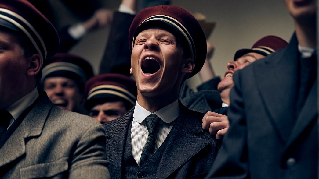 ‘অল কোয়ায়েট অন দ্য ওয়েস্টার্ন ফ্রন্ট’-এর এটিই অবশ্য প্রথম চলচ্চিত্রায়ণ নয়