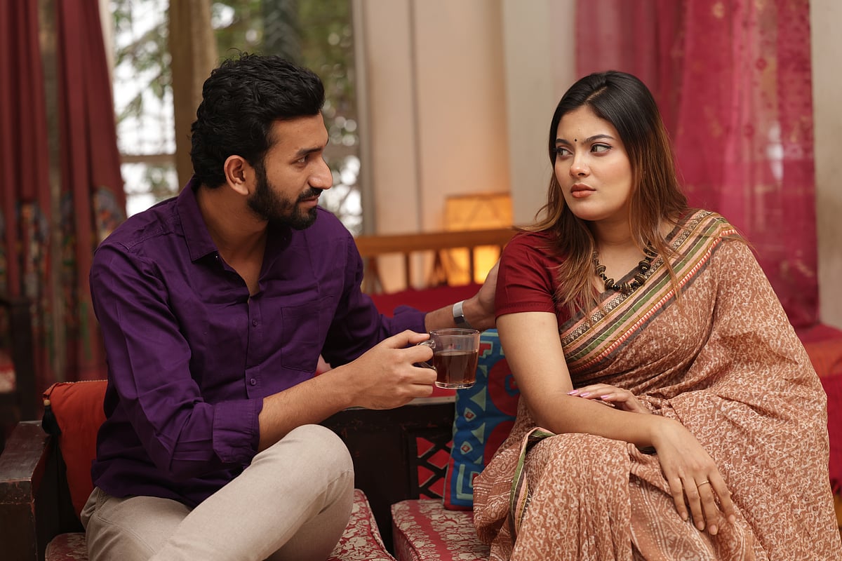 ‘ফাউল’ না করে ঝগড়া করবেন কীভাবে? জেনে নিন কাপল থেরাপিস্টদের ১২ পরামর্শ
