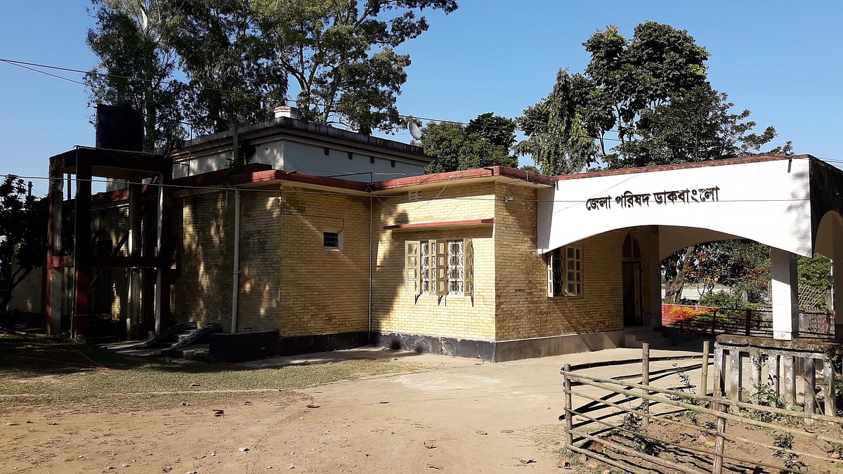  প্রথম আলো
