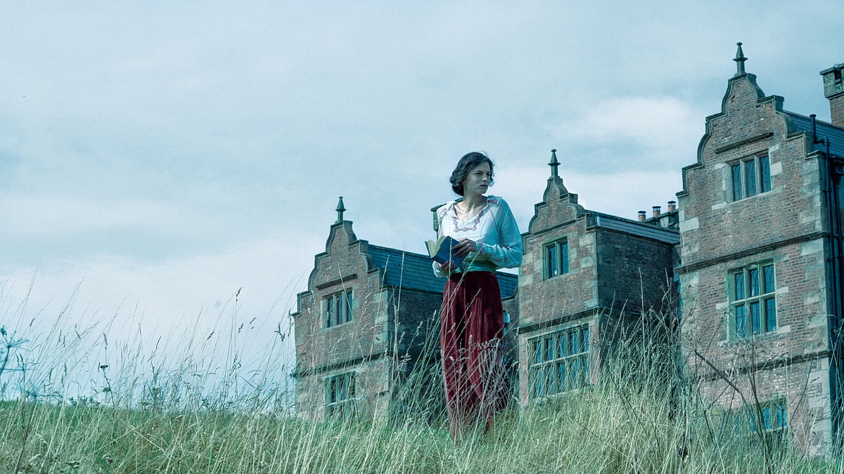 ছবি : আইএমডিবি থেকে নেওয়া