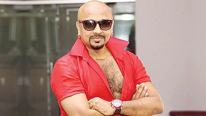 চিত্রনায়ক রুবেল 