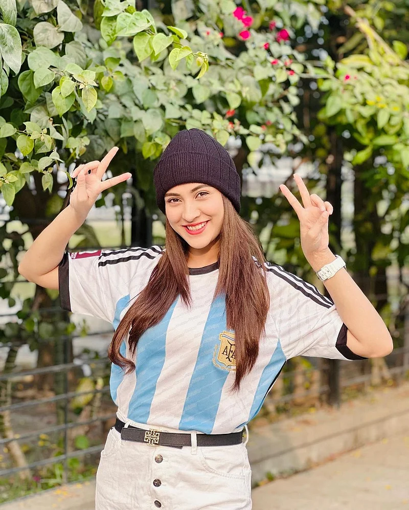 মেহজাবীন চৌধুরী