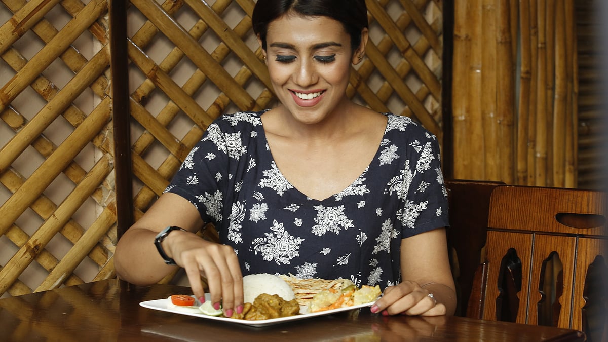  মডেল: হৃদি, ছবি: অধুনা