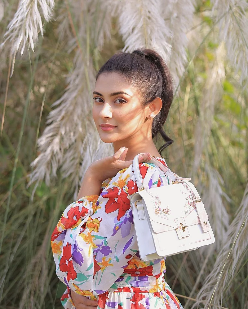 মেহজাবীন চৌধুরী