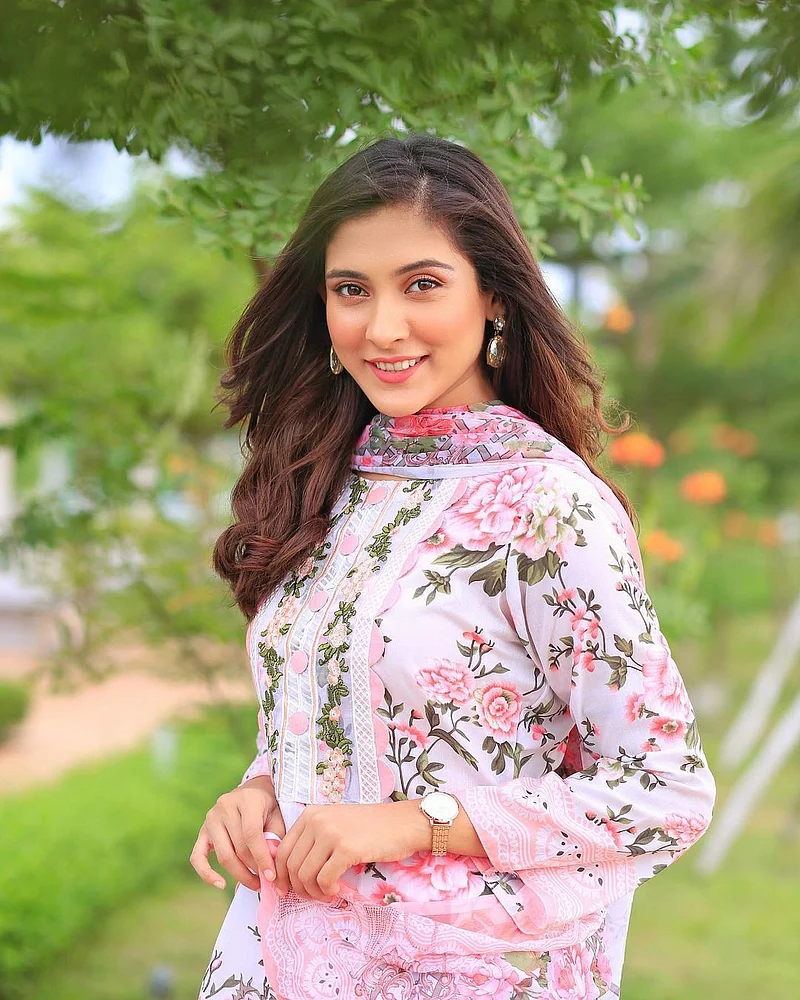 মেহজাবীন চৌধুরী