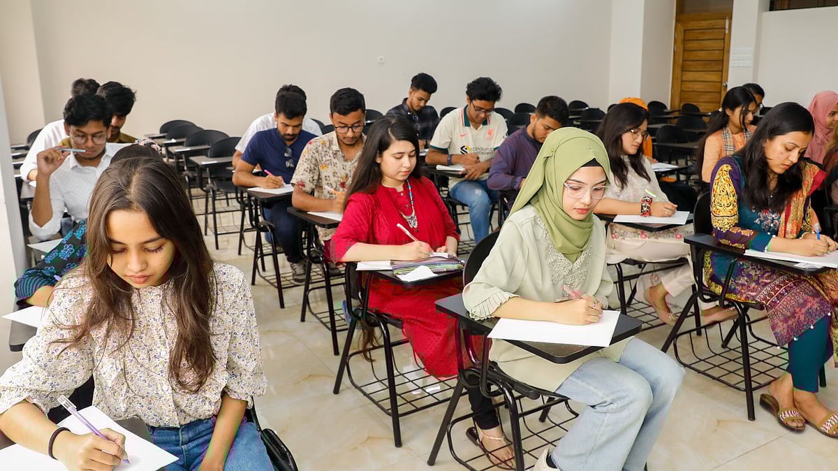 প্রতীকী ছবি: প্রথম আলো