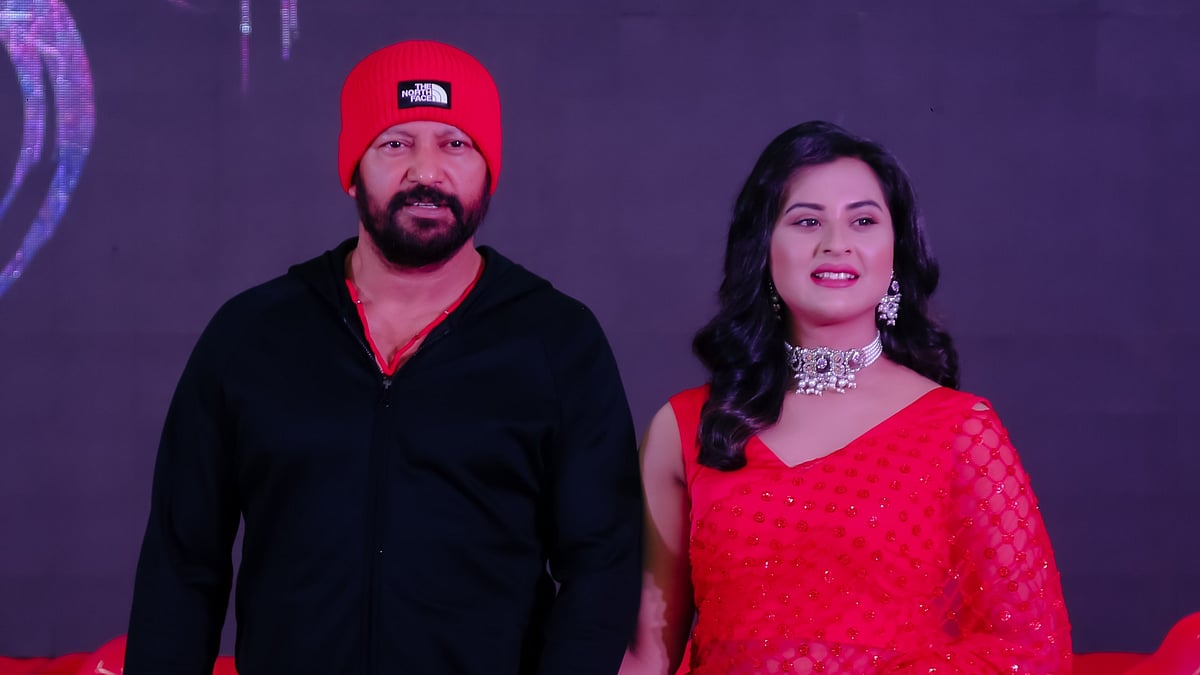 মাহফুজ আহমেদ ও শবনম বুবলী