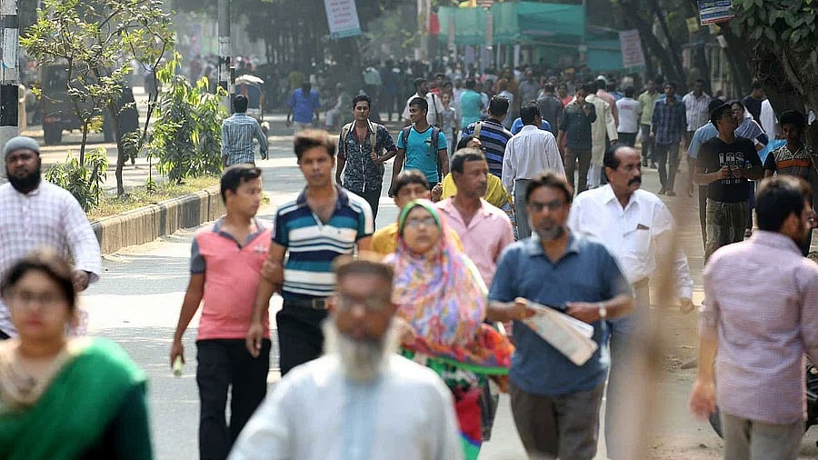 ১০ ব্যাংক ও ১ আর্থিক প্রতিষ্ঠান অফিসার পদের প্রিলি পরীক্ষায় উত্তীর্ণ ১৮,৩৪০ প্রার্থী, পদ ১,৮৮০