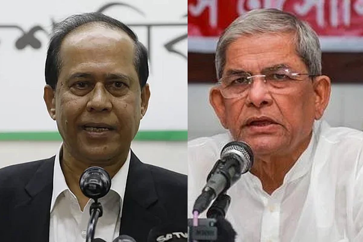 সিইসি কাজী হাবিবুল আউয়াল (বাঁয়ে) ও মির্জা ফখরুল ইসলাম আলমগীর