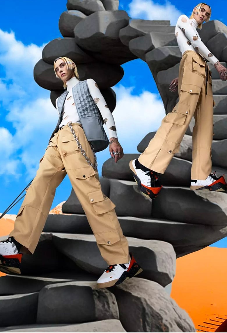 দুই দিক দিয়েই পরা যাবে যে স্নিকার্স