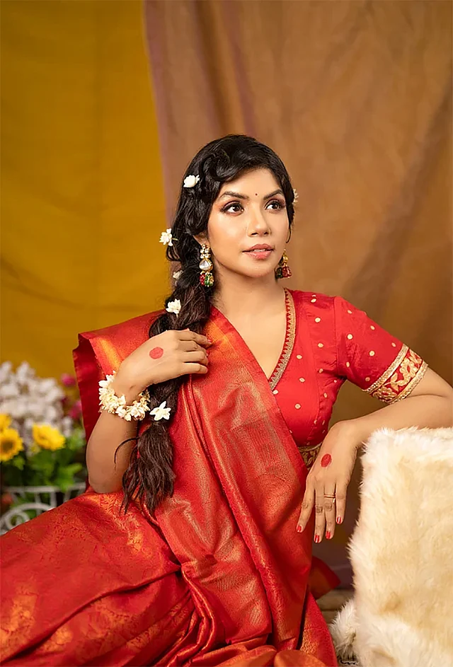 মা আর মেয়েকে নিয়ে ঈদ উদ্‌যাপন করছেন 