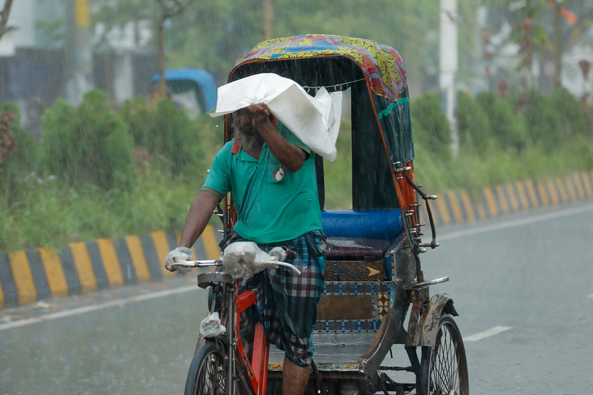 ছবি: সাদ্দাম হোসেন