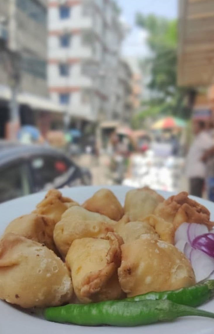 পথের ধারের ছোট শিঙাড়া