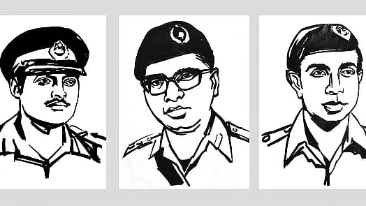 মেজর জেনারেল খালেদ মোশাররফ, কর্নেল নাজমুল হুদা ও লেফটেন্যান্ট কর্নেল এ টি এম হায়দার; এই তিন সেনা কর্মকর্তাকে হত্যার ৪৭ বছর পর হওয়া মামলায় মেজর (অব.) জলিলকে প্রধান আসামি করা হয়েছে