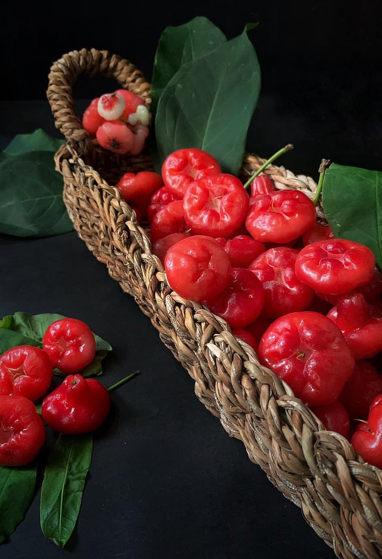 পুষ্টিগুণে ভরপুর রসাল জামরুল