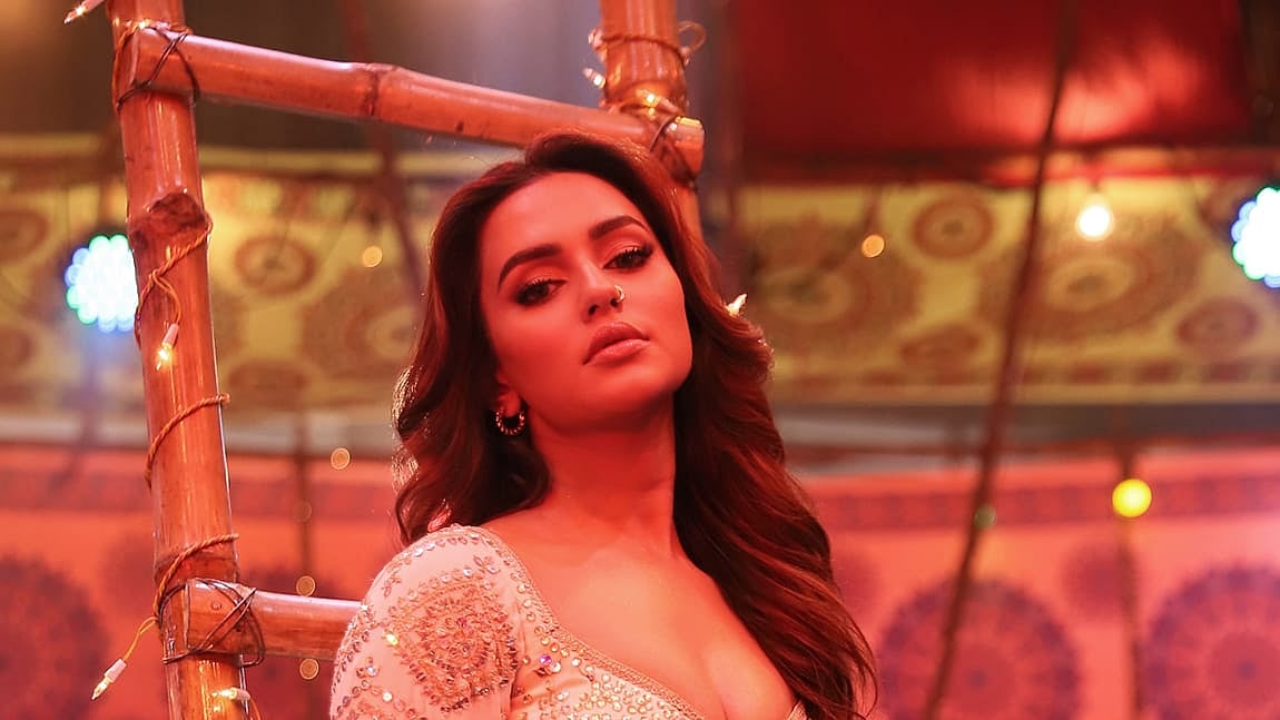 নুসরাত ফারিয়ার ফেসবুক থেকে