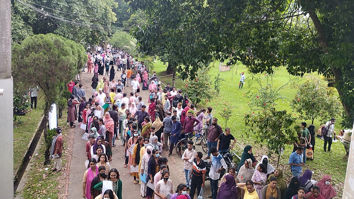 ছবি প্রথম আলো