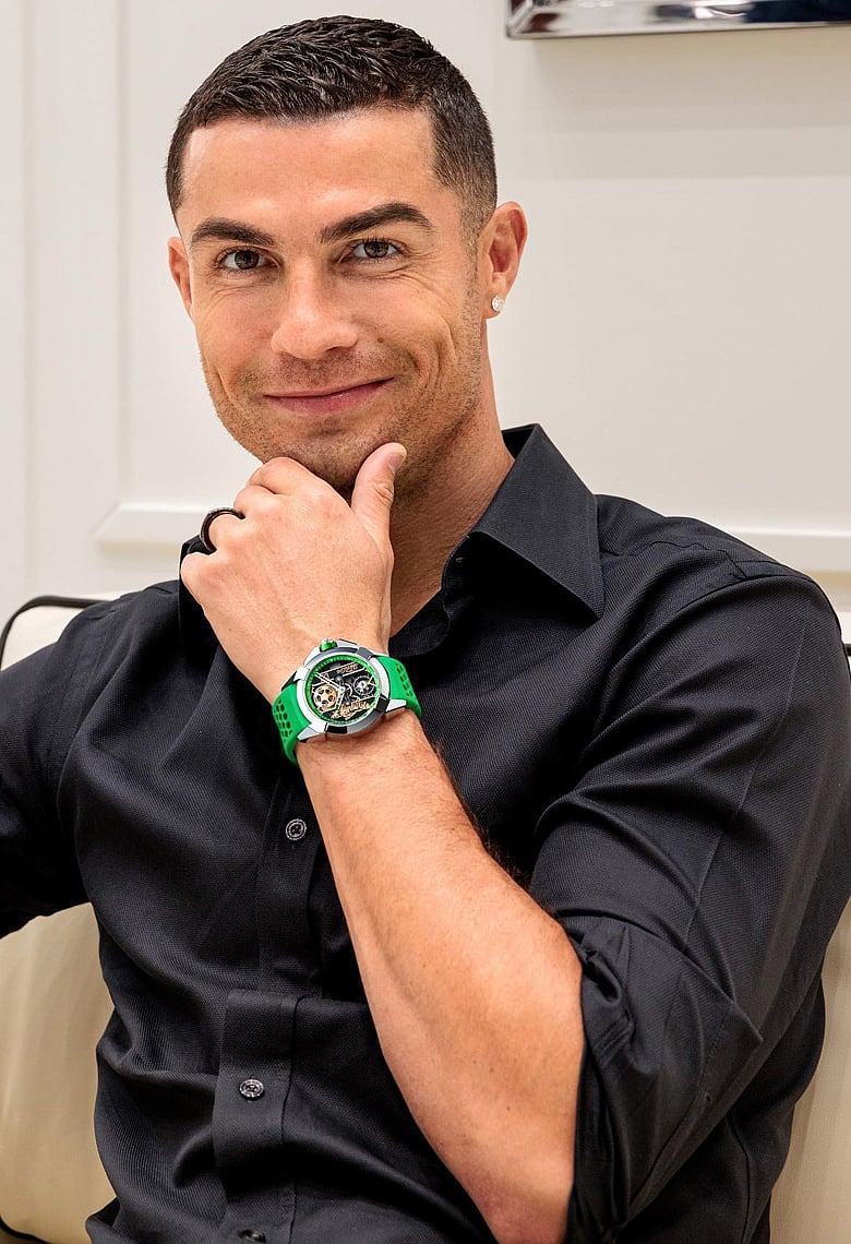 মেসি ও কাইলি জেনারকে ছাড়িয়ে গেলেন ক্রিস্টিয়ানো রোনালদো