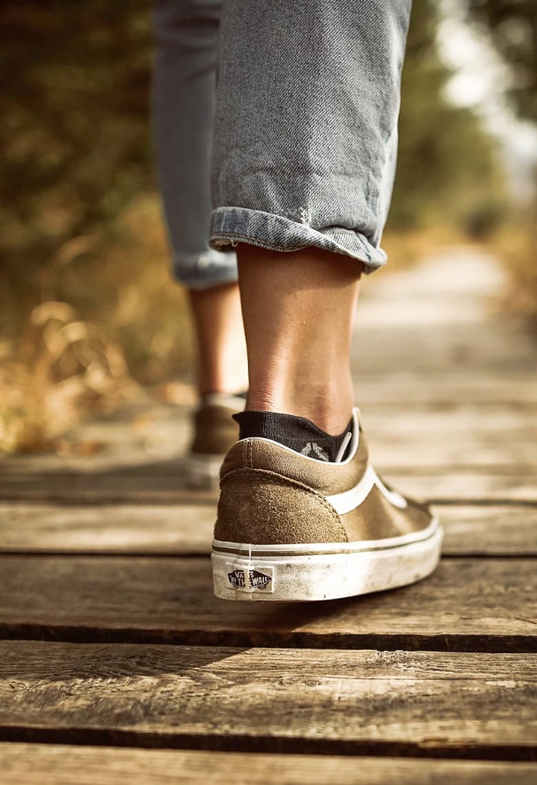 বর্ষায় জুতসই জুতা নির্বাচনে খেয়াল রাখতে হবে যে ৮টি বিষয়