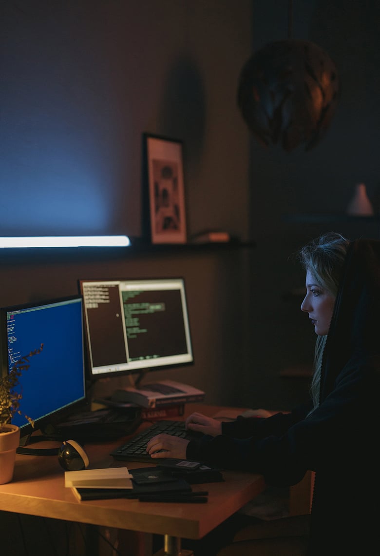 ব্যক্তিগত তথ্য ফাঁস হলে যেসব ঝুঁকিতে পড়তে পারেন আপনি