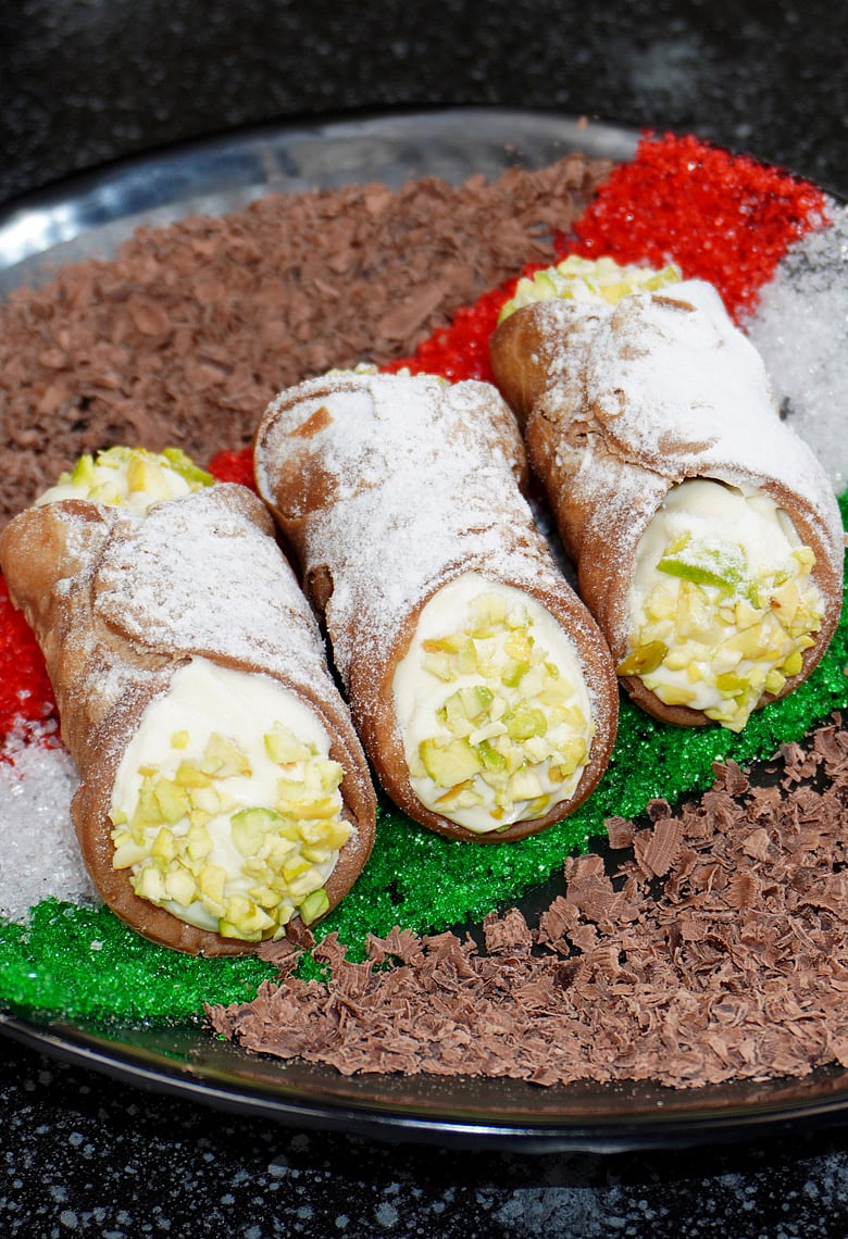 রেডিসন ব্লু ঢাকা ওয়াটার গার্ডেনে শুরু হয়েছে ‘ইতালিয়ান এক্সট্রাভ্যাগাঞ্জা থিম নাইটস’