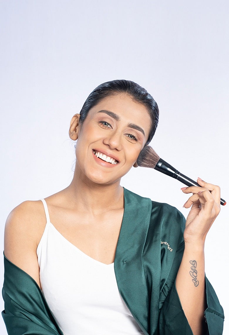 মিনিমালিজম ট্রেন্ডে মেকআপে লাগবে না  ফাউন্ডেশন 