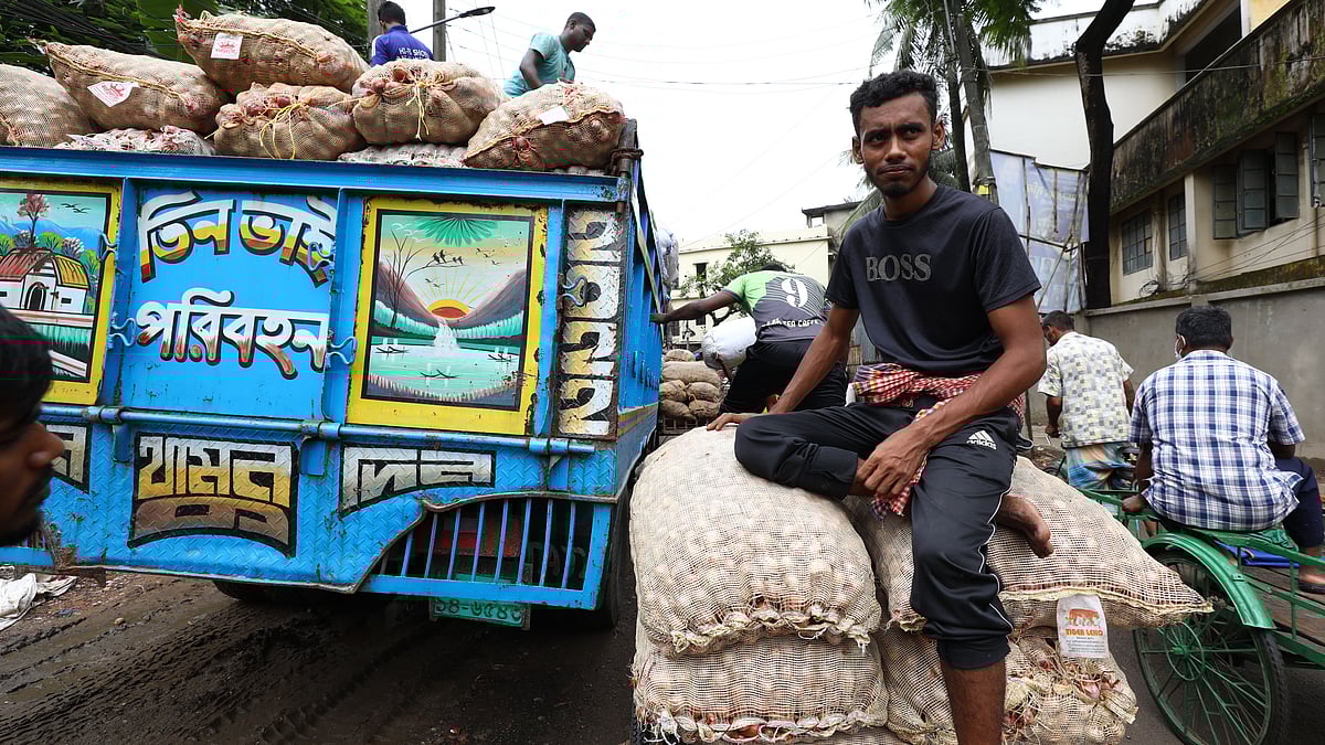 ছবি: আনিস মাহমুদ