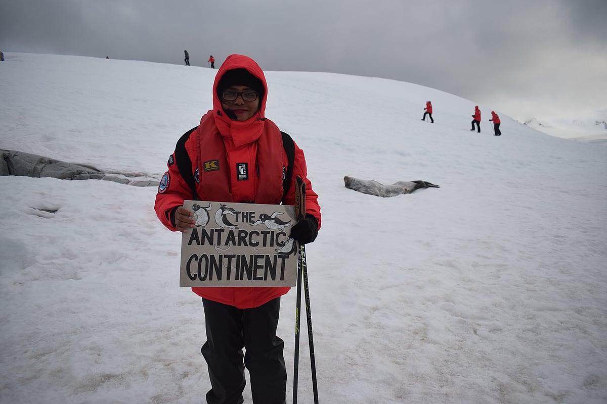 হাইকিংয়ের সময় লেখক